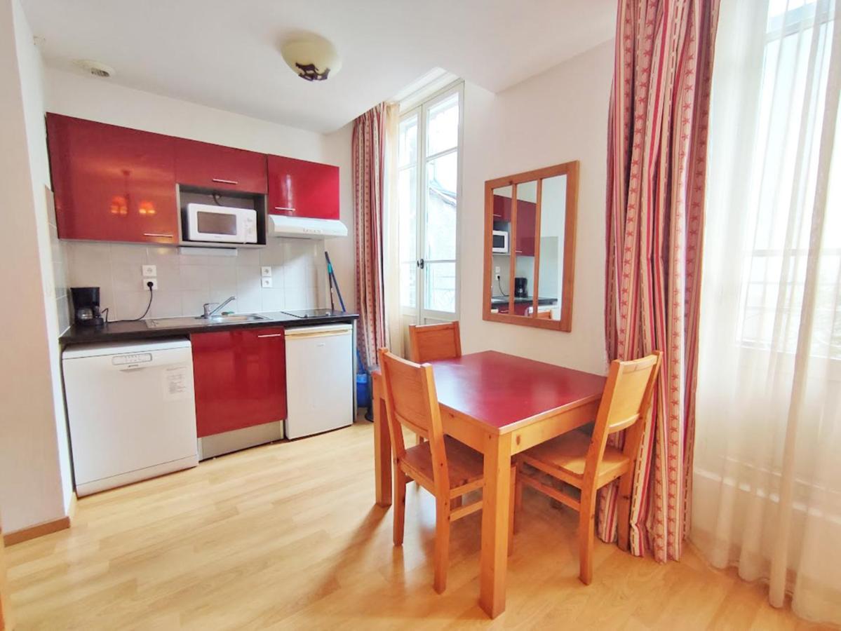 Bagnères-de-Luchon Le Bouquetin, Studio, Centre Luchon, Wifi, Casier A Skis, Ascenseur, 3 Personnes מראה חיצוני תמונה